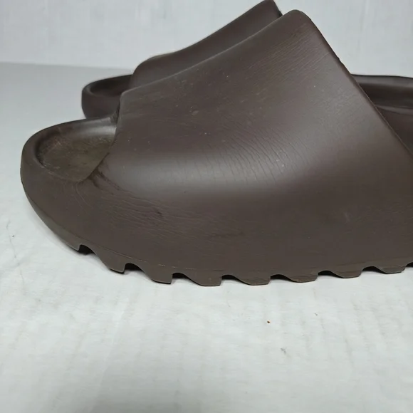 Adidas Yeezy Original Slide Soot 2020 Brown Slip OnSandals Men's Shoe Size 12